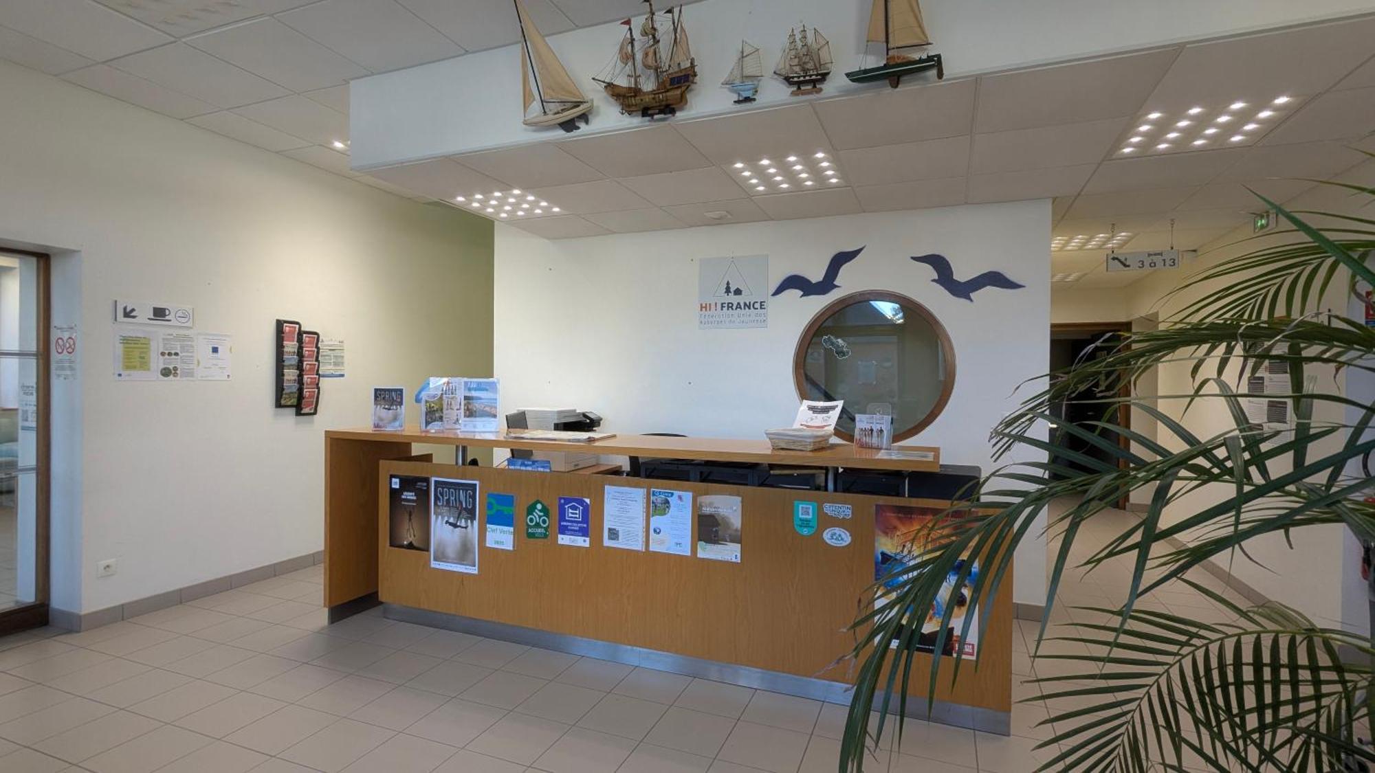 Auberge De Jeunesse Hi Cherbourg Екстер'єр фото